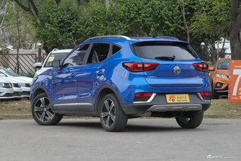 2017款名爵ZS 1.5L手动尊享互联网版