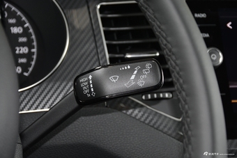 2018款高尔夫·嘉旅1.4T自动豪华型230TSI 2周年纪念版