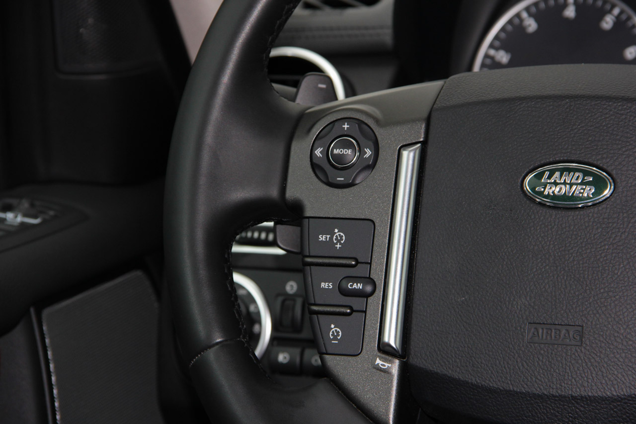 2016款第四代发现3.0T自动SC曜黑典藏版 SE