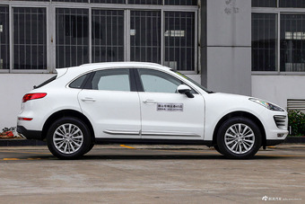 2017款众泰SR9 2.0T自动极致之心版