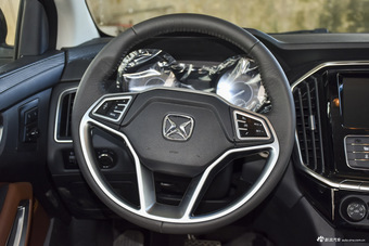 2016款驭胜S350 2.0T自动四驱汽油豪华版5座