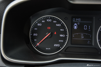 2018款名爵ZS 1.5L手动风尚版