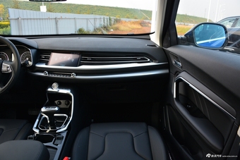 2017款哈弗H6 换代1.3T自动两驱风尚型蓝标