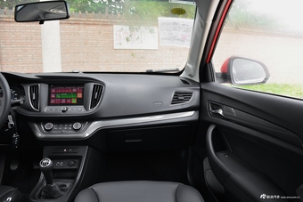 2017款荣威360 1.5L手动豪华版