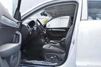 2018款奥迪Q3 30周年年型 30 TFSI风尚型