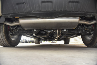 2016款众泰T600 1.5T手动尊贵型运动版