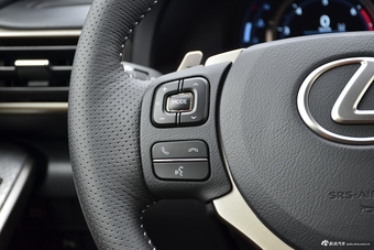 2017款雷克萨斯IS 2.0T自动300豪华版