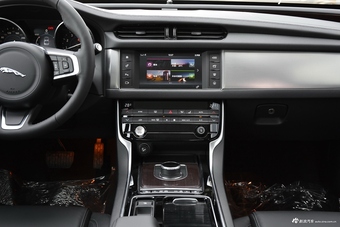 2018款捷豹XFL 2.0T自动200PS精英版