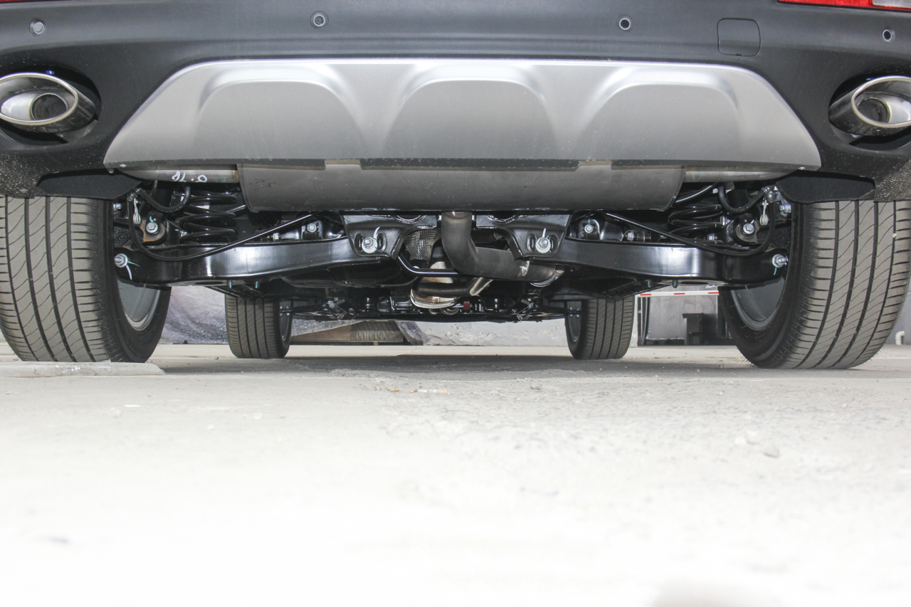 2018款名爵HS 1.5T自动两驱20T荷尔蒙劲情版 