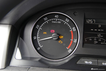 2016款昕动1.6L手动 改款 创行版