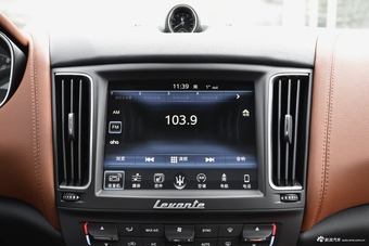 2018款Levante 3.0T自动350Hp 标准版