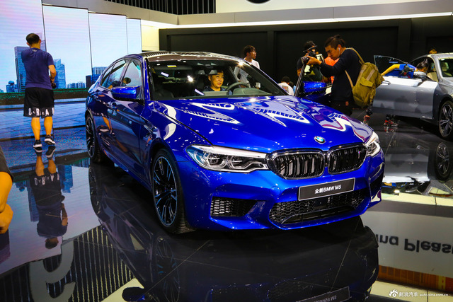 宝马M5