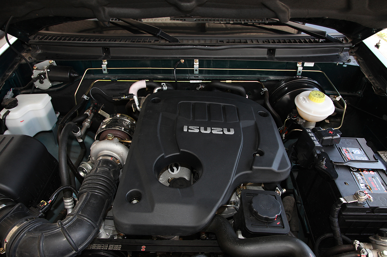 2017款小老虎2.8T手动柴油国V标准型中双排CA4D28C5-1B