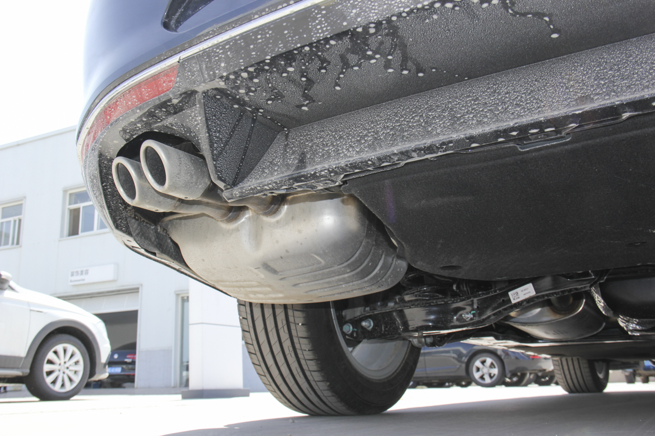 2018款迈腾1.8T自动330TSI DSG领先型