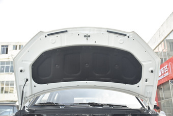 2016款中华V3 1.5L自动智能型 