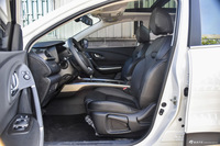 2016款科雷嘉2.0L自动两驱豪华版