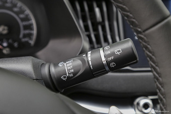 2017款哈弗H2s 1.5T自动舒适型 红标