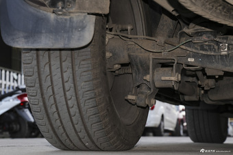 2016款撼路者2.0T自动四驱旗舰版汽油