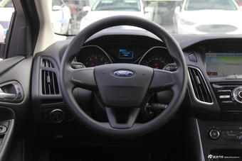 2018款福克斯两厢1.6L自动舒适型智行版