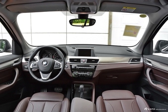 2018款宝马X1 2.0T自动xDrive20Li尊享型