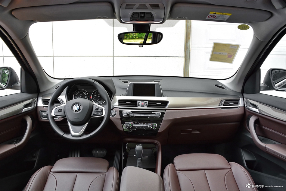 2018款宝马X1 2.0T自动xDrive20Li尊享型