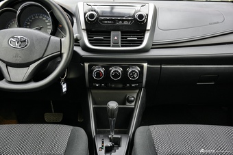2017款威驰fs 1.3l自动锋锐版s-cvt