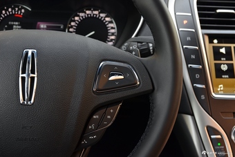 2018款林肯MKX 2.0T自动两驱尊享版