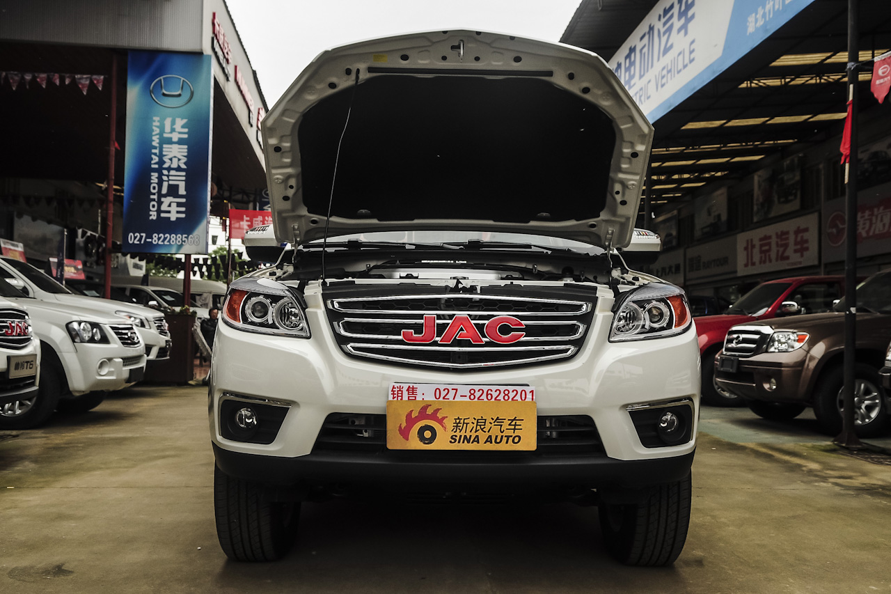 2015款帅铃T6 2.8T手动柴油旗舰型HFC4DA1-2C