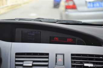 2015款马自达3星骋1.6L自动两厢精英型