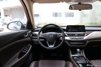 2018款睿骋CC1.5T自动豪雅型