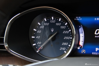 2017款总裁3.0T自动标准型 炭黑