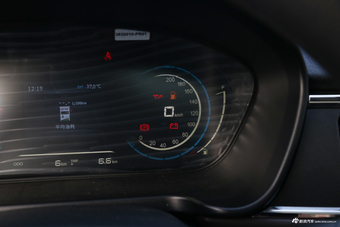 2018款风光S370 1.5L手动豪华型7座