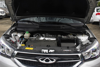 2015款瑞虎3 1.6L手动智尚周年运动版 钻石银