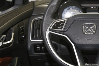 2016款驭胜S350 2.0T自动两驱汽油豪华版7座