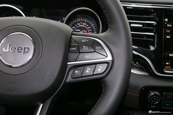 2018款大指挥官2.0T自动四驱耀享版