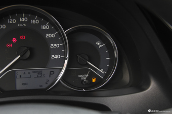 2017款雷凌改款185T自动精英版国V