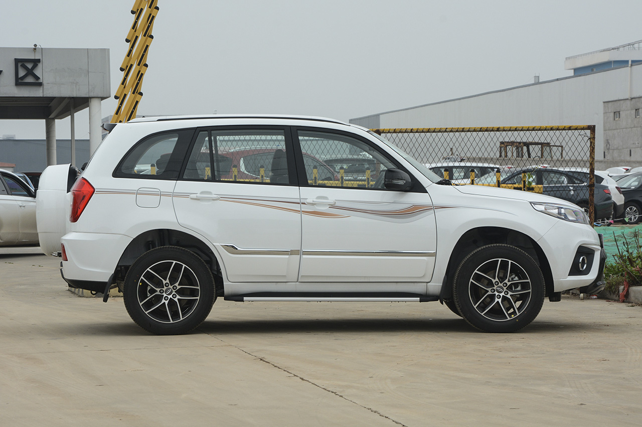 2018款瑞虎3 1.6L手动百万全球版