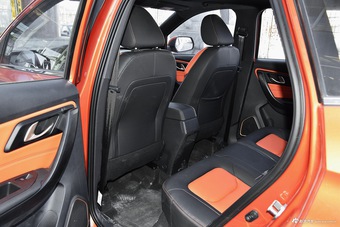 2017款奔腾X40 1.6L手动