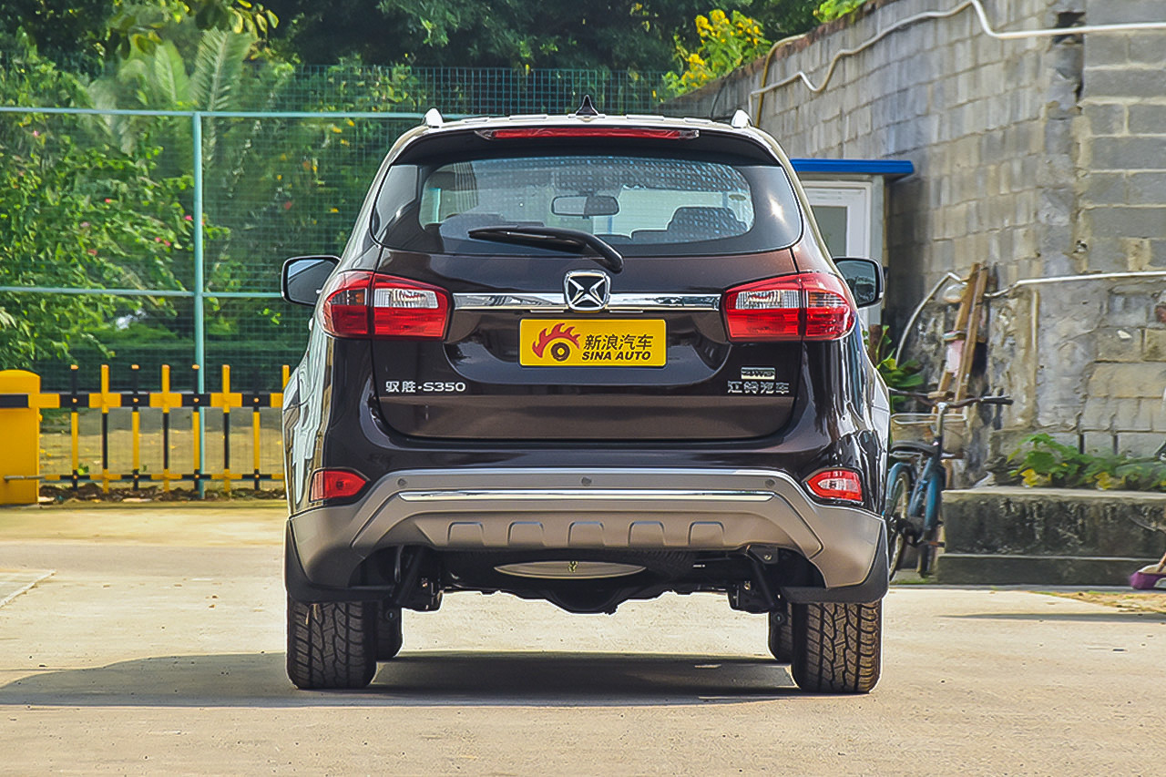 2016款驭胜S350 2.0T手动四驱汽油豪华天窗版7座