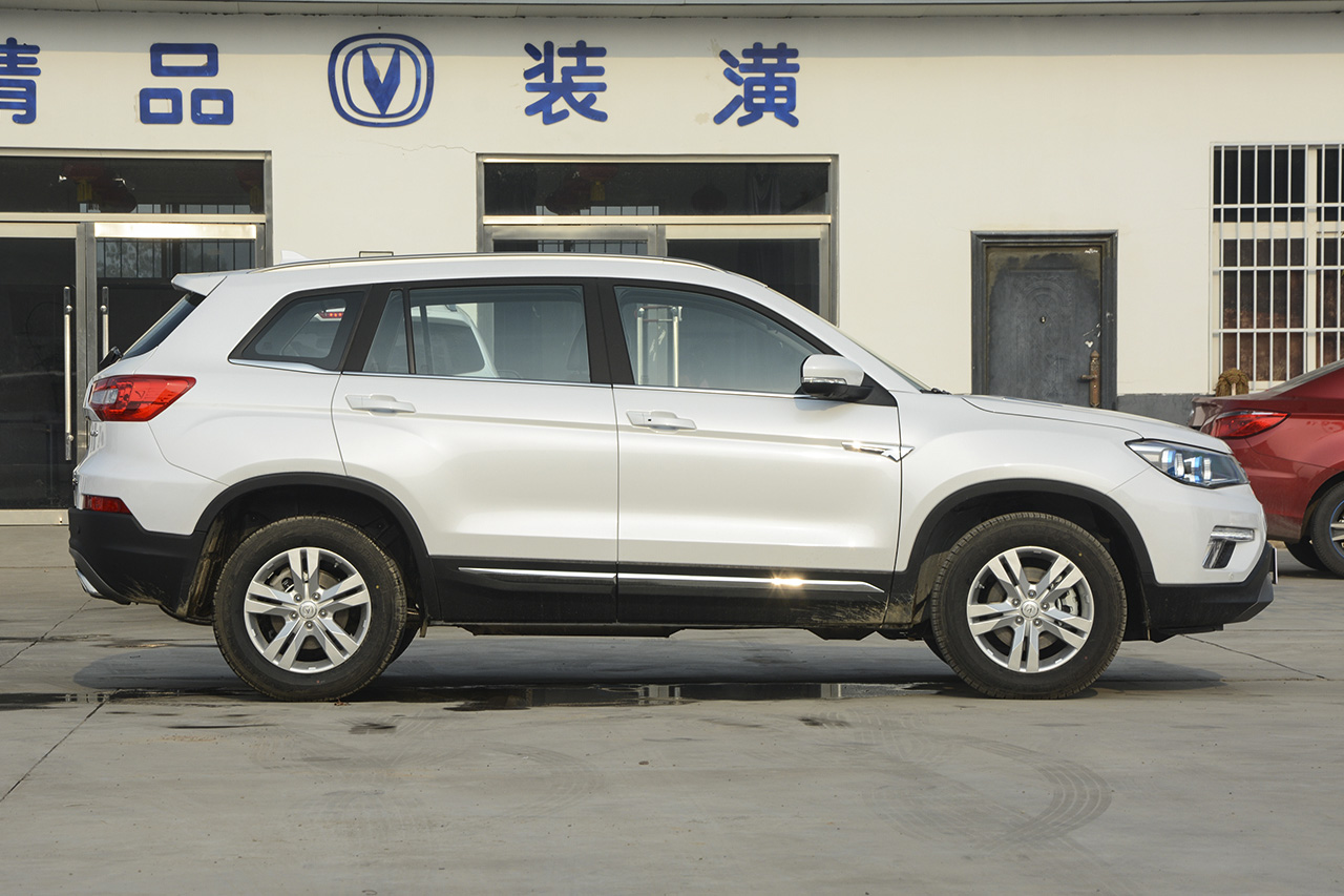 2017款CS75尚酷版1.8T自动四驱精英型