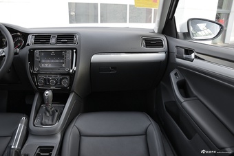 2017款速腾1.6L自动舒适型