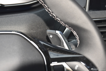 2018款标致4008 1.6T自动豪华版350THP