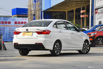 2016款悦翔V7 1.6L手动乐趣型国V