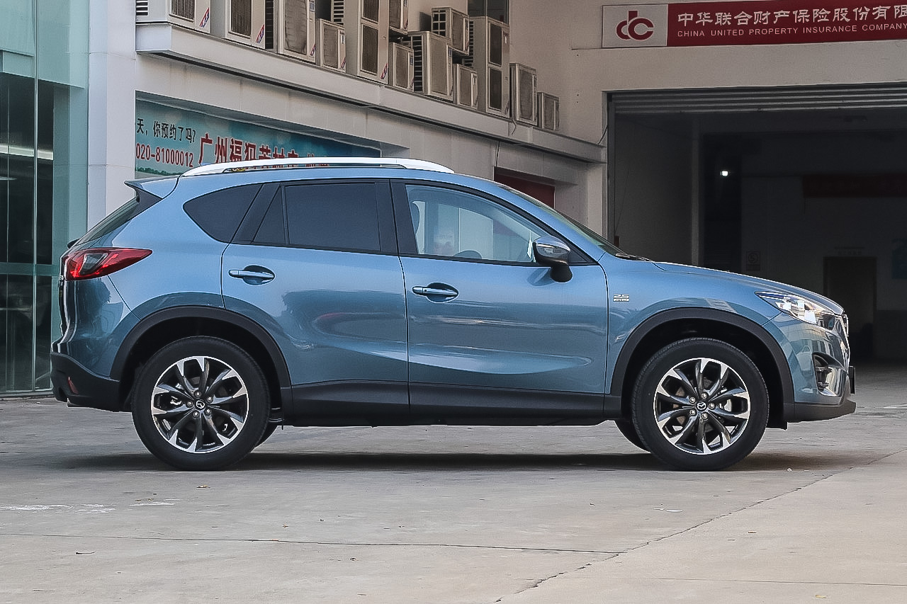 2015款马自达CX-5 2.5L自动四驱尊贵型