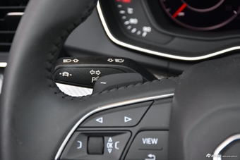 2018款奥迪Q5L 2.0T自动45 TFSI Sport plus 