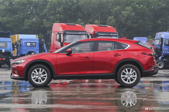 2016款马自达CX-4 2.0L自动两驱蓝天活力版