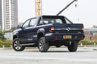 2017款黄海N3 2.5T手动两驱运动版JE4D25C