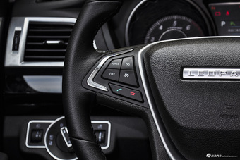 2016款猎豹CS10 2.0T自动尊享型