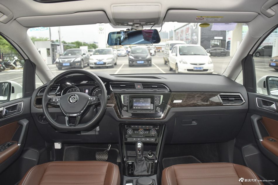  2016款途安L 1.4T自动豪华版280TSI 
