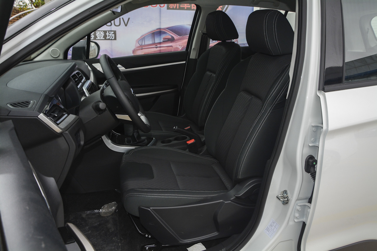 2018款海马S5青春版 1.6L手动精英型